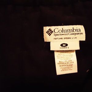 Ladies Columbia Skipants -Size MEDIUM